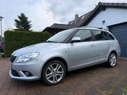 Silber Gebraucht 2015 Skoda Fabia Ambition Kombi | 8.200 € (Fairer Preis)