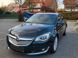 Grün Gebraucht 2014 Opel Insignia Sport Kombi | 7.999 € (Etwas zu teuer)