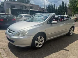 Grau Gebraucht 2005 Peugeot 307 CC Basis Cabrio | 2.999 € (Fairer Preis)