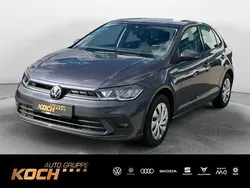 Grau Gebraucht 2023 VW Polo Life Limousine | 17.660 € (Fairer Preis)
