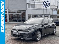 Grenadillschwarz Gebraucht 2025 VW Golf VIII Life Limousine | 31.395 € (Etwas zu teuer)