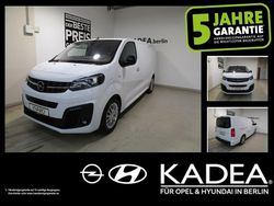 Weiss Gebraucht 2023 Opel Vivaro-e Combi Van | 36.990 € (Teuer)