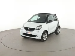 Weiß Gebraucht 2017 Smart ForTwo Cabrio Basis Cabrio | 15.790 € (Fairer Preis)
