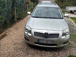 Silber Gebraucht 2007 Toyota Avensis Kombi | 2.200 € (Fairer Preis)