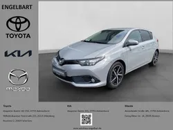 Grau Gebraucht 2018 Toyota Auris Team Limousine | 12.450 € (Fairer Preis)