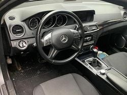 Grau Gebraucht 2011 Mercedes C180 Limousine | 8.000 €