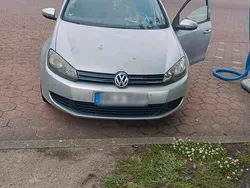 Grau Gebraucht 2010 VW Golf VI Kleinwagen | 5.000 € (Fairer Preis)