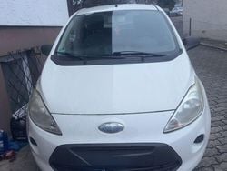 Weiß Gebraucht 2009 Ford Ka Trend | 900 € (Guter Preis)
