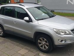 Silber Gebraucht 2009 VW Tiguan SUV | 8.800 € (Etwas zu teuer)