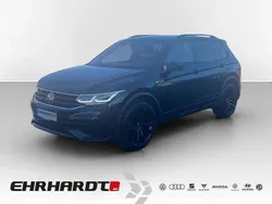 Schwarz Gebraucht 2020 VW Tiguan R-line SUV | 38.990 € (Etwas zu teuer)