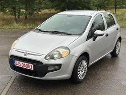 Silber Gebraucht 2012 Fiat Punto Kleinwagen | 3.399 €