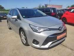 Silber Gebraucht 2016 Toyota Avensis Edition-S Kombi | 10.500 € (Fairer Preis)