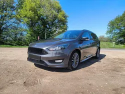 Grau Gebraucht 2018 Ford Focus ST-Line Kombi | 13.750 € (Fairer Preis)