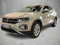 Grau Gebraucht 2024 VW T-Roc Style SUV | 27.490 € (Superpreis)