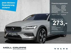 Vapour grey / metallic Gebraucht 2023 Volvo V60 CC Plus Kombi | 35.750 € (Superpreis)