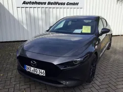 Grau Gebraucht 2024 Mazda 3 Exclusive-Line Limousine | 31.500 € (Teuer)