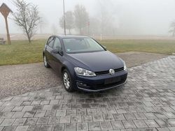Night blue metallic Gebraucht 2015 VW Golf VII LOUNGE Kleinwagen | 10.290 € (Fairer Preis)