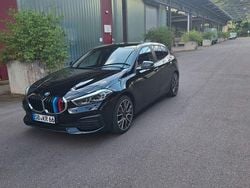 Schwarz Gebraucht 2022 BMW 118 Advantage Kleinwagen | 22.300 € (Fairer Preis)
