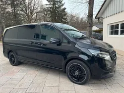 Obsidianschwarz metallic Neu 2024 Mercedes V300 AMG Van / Kleinbus | 116.619 € (Teuer)