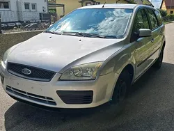 Silber Gebraucht 2006 Ford Focus Kombi | 1.300 € (Superpreis)