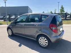 Mountaingrau Gebraucht 2009 Mercedes A180 Kleinwagen | 3.200 € (Guter Preis)