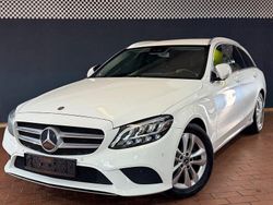 Weiß Gebraucht 2019 Mercedes C220 Limousine | 13.990 € (Teuer)