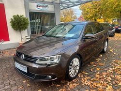 Braun Gebraucht 2012 VW Jetta Highline Limousine | 7.950 € (Fairer Preis)