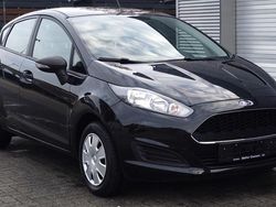 Schwarz Gebraucht 2016 Ford Fiesta Ambiente Kleinwagen | 7.500 € (Fairer Preis)