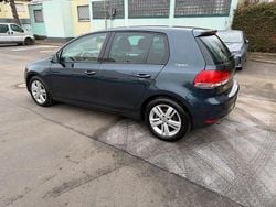 Blau Gebraucht 2010 VW Golf VI Kleinwagen | 5.800 € (Etwas zu teuer)