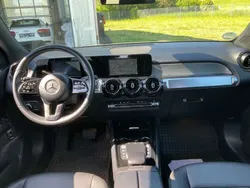 Grau Gebraucht 2020 Mercedes GLB200 SUV | 30.000 € (Superpreis)
