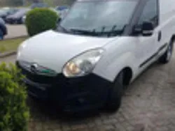 Weiß Gebraucht 2016 Opel Combo Van / Kleinbus | 8.750 €