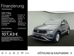 Grau Gebraucht 2024 VW T-Roc Life SUV | 21.430 € (Guter Preis)