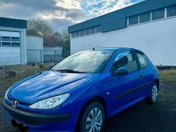 Blau Gebraucht 2002 Peugeot 206 Kleinwagen | 600 € (Superpreis)