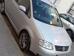 Gebraucht 2004 VW Touran Highline Van / Kleinbus | 2.000 € (Fairer Preis)