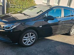 Schwarz Gebraucht 2017 Opel Astra Kombi | 7.950 € (Guter Preis)