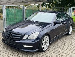 Blau Gebraucht 2010 Mercedes E350 AMG line Limousine | 7.490 € (Guter Preis)