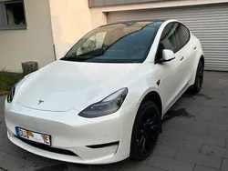 Weiß Gebraucht 2022 Tesla Model Y Long Range SUV | 44.000 € (Teuer)