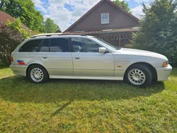 Silber Gebraucht 2001 BMW 520 Kombi | 5.500 €