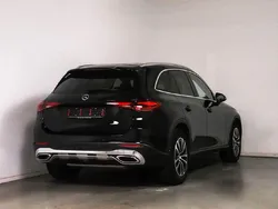 Obsidianschwarz metallic Gebraucht 2023 Mercedes GLC200 Avantgarde SUV | 48.490 € (Guter Preis)