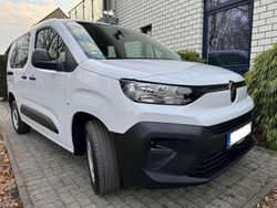 Weiß Gebraucht 2025 Citroën Berlingo PureTech Van / Kleinbus | 22.698 € (Guter Preis)