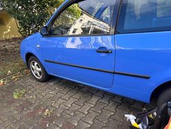 Blau Gebraucht 2000 VW Lupo Basis Kleinwagen | 600 € (Fairer Preis)