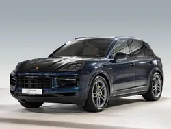 Blau Gebraucht 2023 Porsche Cayenne SUV | 99.900 €