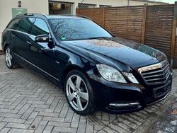 Schwarz Gebraucht 2010 Mercedes E350 Avantgarde Kombi | 10.900 € (Fairer Preis)