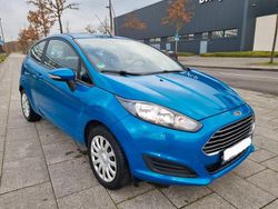 Blau Gebraucht 2015 Ford Fiesta Kleinwagen | 5.490 € (Fairer Preis)