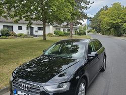 Schwarz Gebraucht 2014 Audi A4 Ambiente Kombi | 10.390 € (Superpreis)