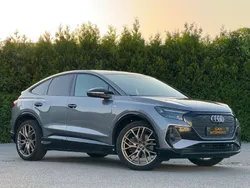 Grau Gebraucht 2023 Audi Q4 Sportback e-tron S-Line SUV | 37.900 € (Guter Preis)