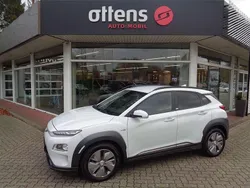 Chalk white Gebraucht 2020 Hyundai Kona SUV | 20.985 €