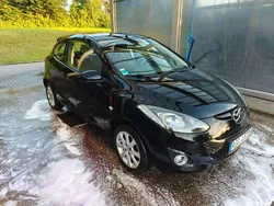 Schwarz Gebraucht 2011 Mazda 2 Edition Kleinwagen | 3.800 € (Guter Preis)