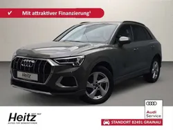 Chronosgrau metallic Gebraucht 2022 Audi Q3 Advanced SUV | 37.690 € (Guter Preis)