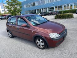Braun Gebraucht 2001 Opel Corsa Comfort Kleinwagen | 290 €